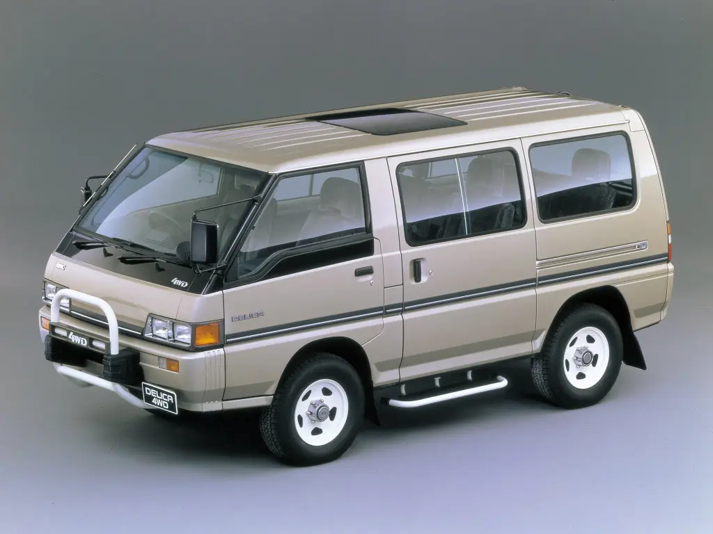 Mitsubishi Delica (P03W, P04W, P23W, P24W, P05W, P15W, P25W, P35W) 3 поколение, минивэн (06.1986 - 07.1990)